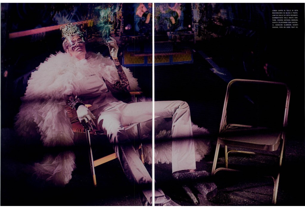 Vogue Unique 3.15 p.54-55