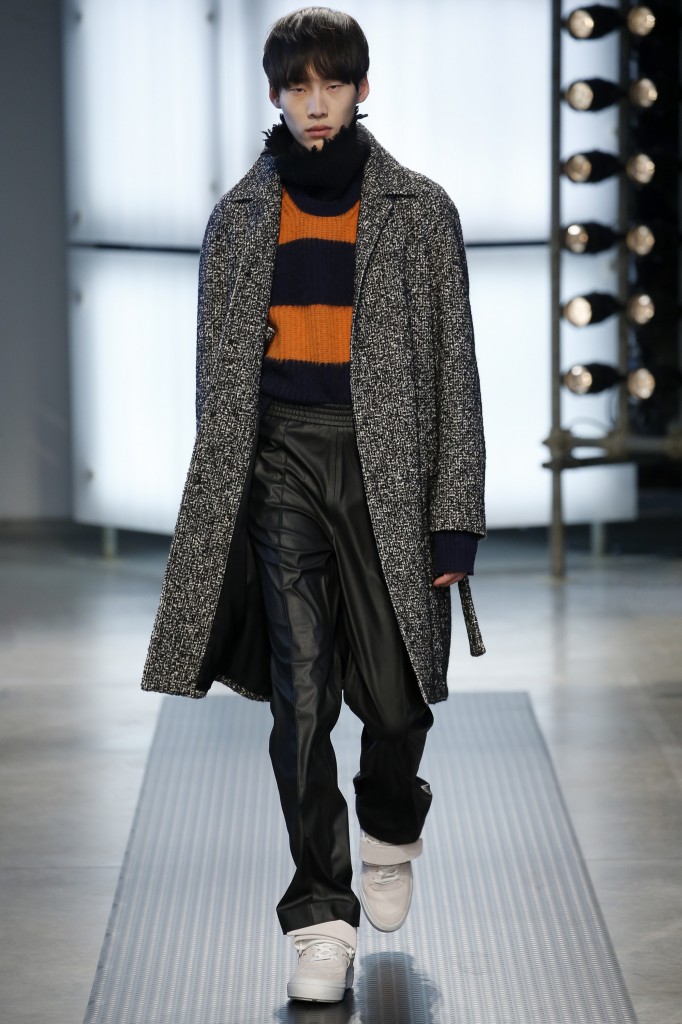 008_MSGM_17907