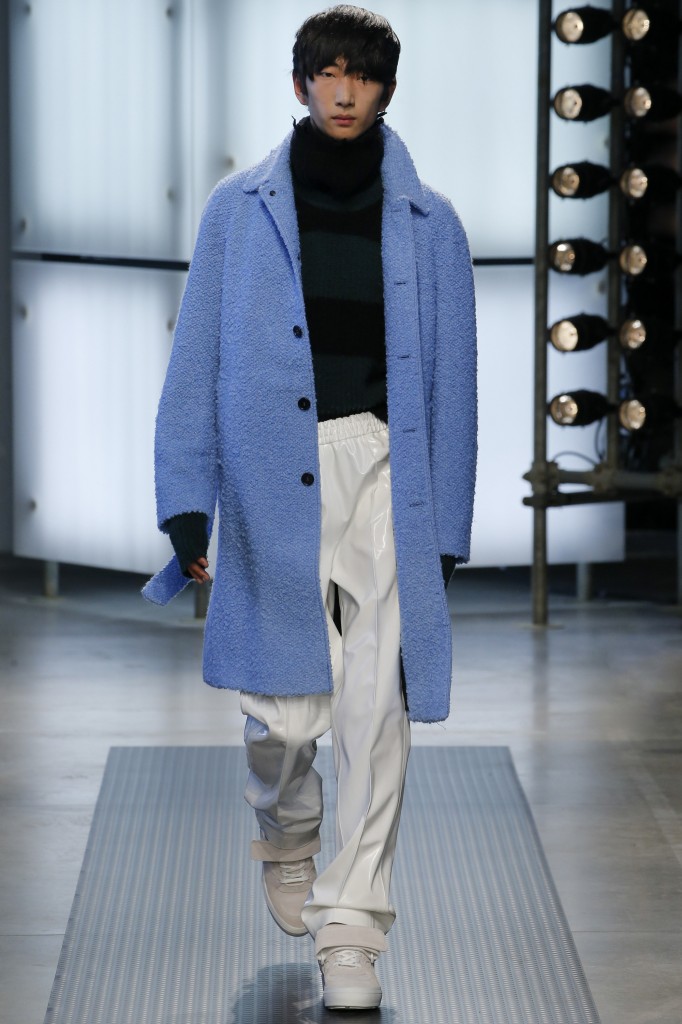 010_MSGM_17947