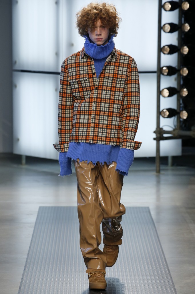 013_MSGM_18008