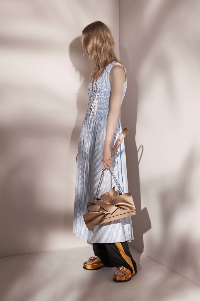 13-no-21-resort-17