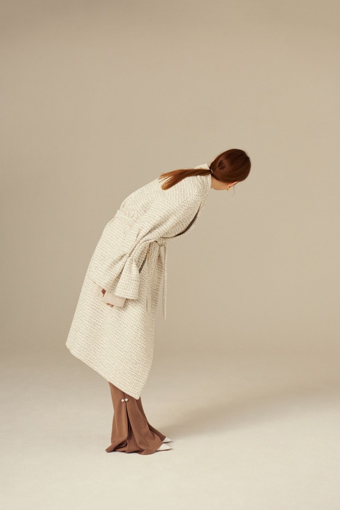 22-mother-of-pearl-pre-fall-2017